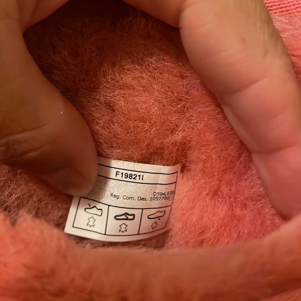 Cute pink brand new Ugg boots​​​​​​ - Picture 10 of 11